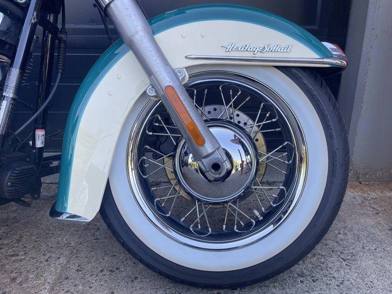 2009 Harley-Davidson, dovoz Kanada — foto 3 z 12