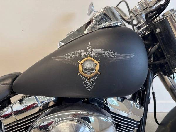 2006 Harley-Davidson, dovoz Kanada — foto 2 z 12