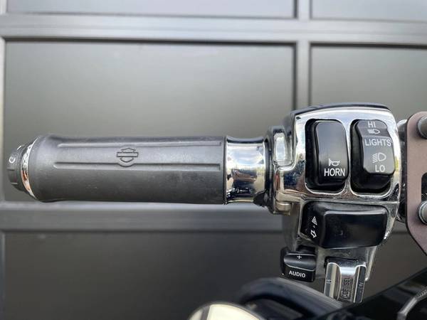 2003 Harley-Davidson, dovoz Kanada — foto 10 z 12