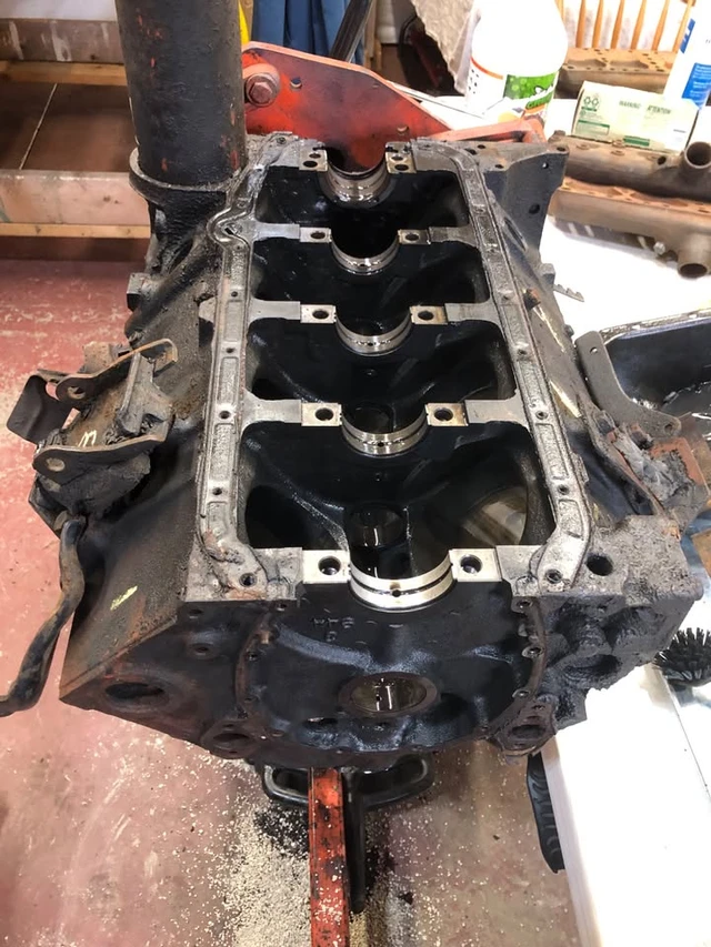 Original 1967 Chev 283 V8 Engine With 2-speed Powerglide Transmi, dovoz Kanada — foto 4 z 5