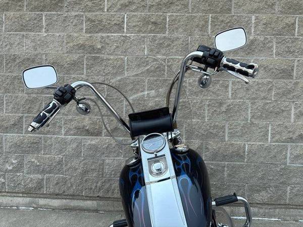 2004 Harley-Davidson, dovoz Kanada — foto 8 z 12