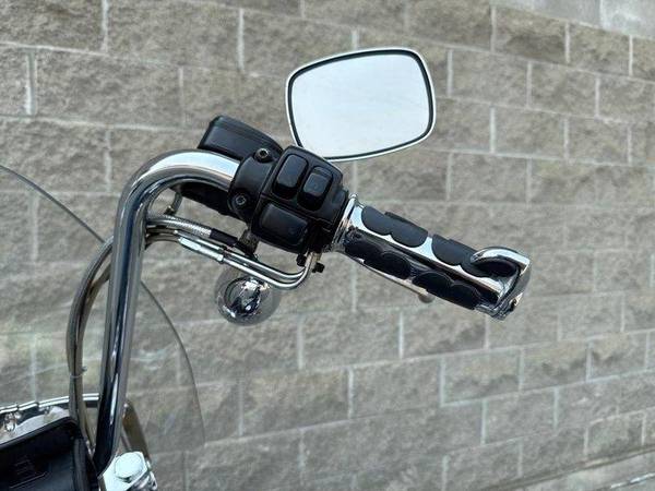 2004 Harley-Davidson, dovoz Kanada — foto 9 z 12