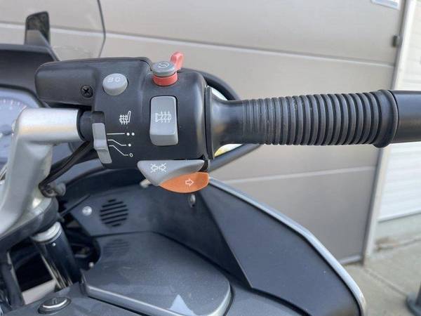 2005 BMW, dovoz Kanada — foto 12 z 12