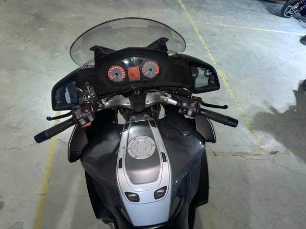 2005 BMW, dovoz Kanada — foto 8 z 12