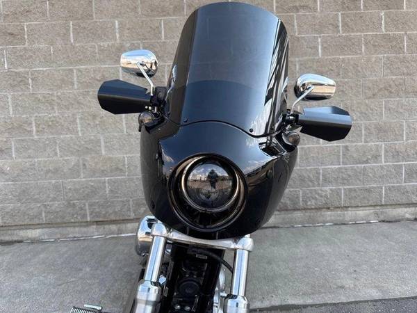 2012 Harley-Davidson, dovoz Kanada — foto 12 z 12