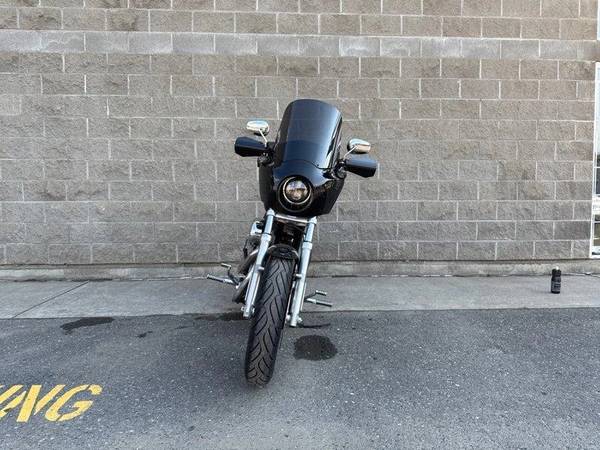 2012 Harley-Davidson, dovoz Kanada — foto 4 z 12