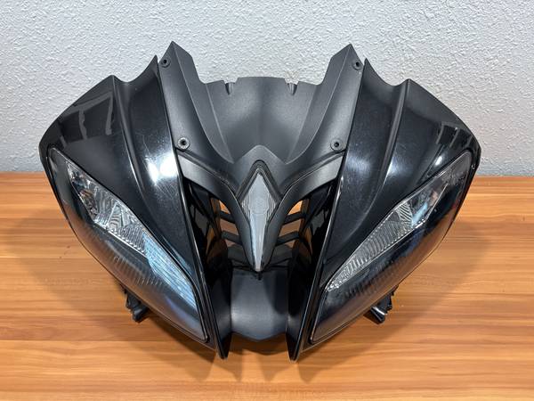 2016 Yamaha Yzfr6 Yzf R6 OE světlomet Upper Fairing Plastic, dovoz USA — foto 2 z 10