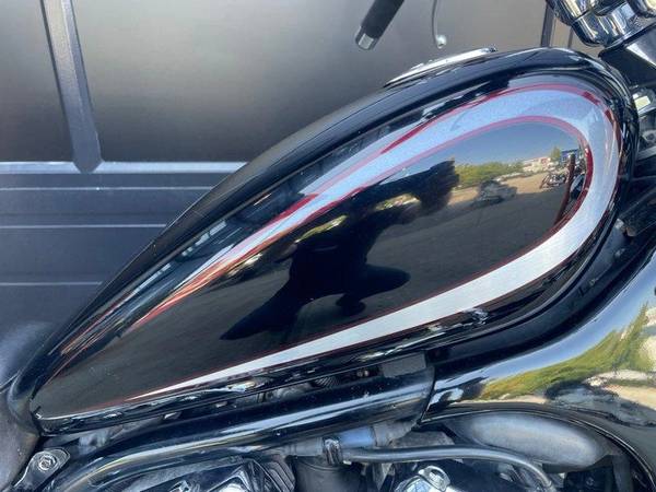2004 Harley-Davidson, dovoz Kanada — foto 2 z 12