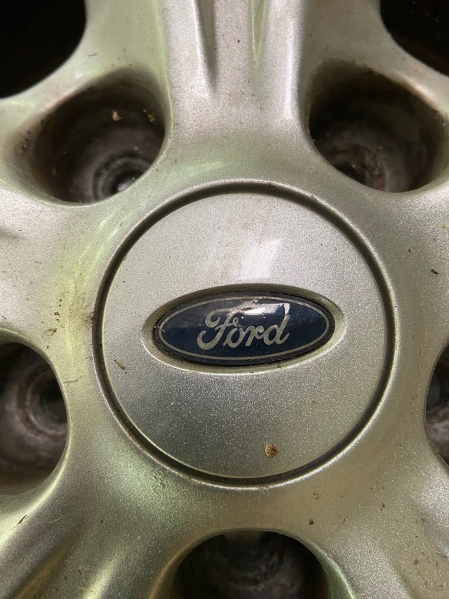 17” OE Ford Rims sada 4, dovoz Kanada — foto 2 z 4