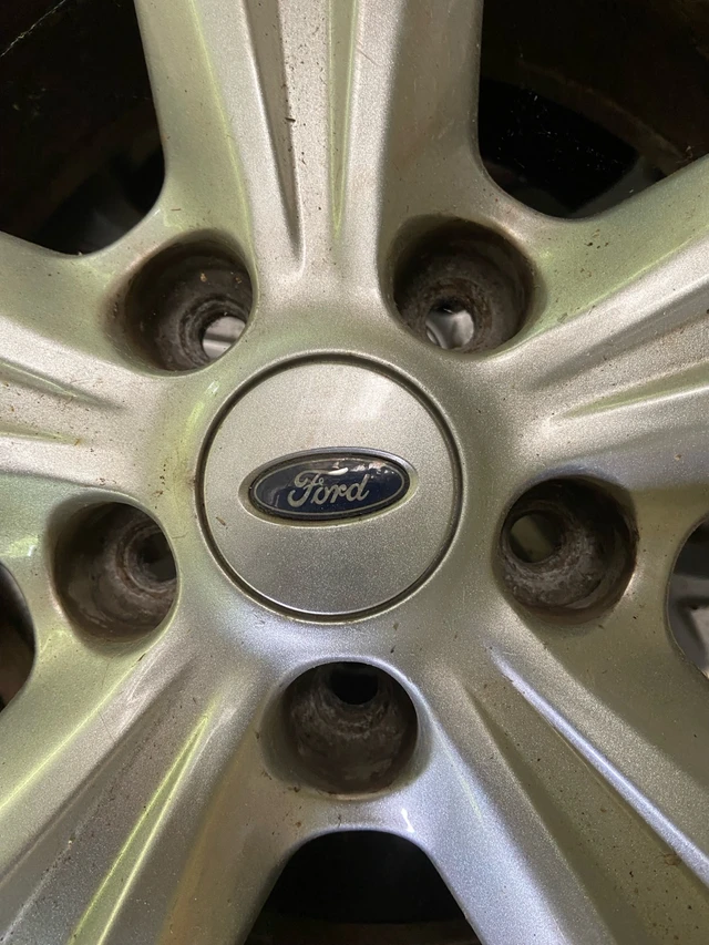 17” OE Ford Rims sada 4, dovoz Kanada — foto 3 z 4