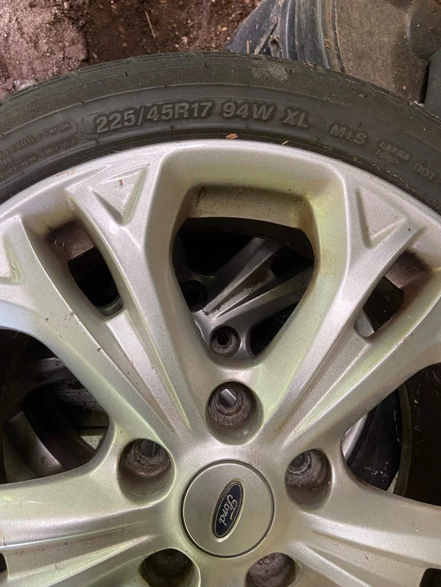 17” OE Ford Rims sada 4, dovoz Kanada — foto 4 z 4