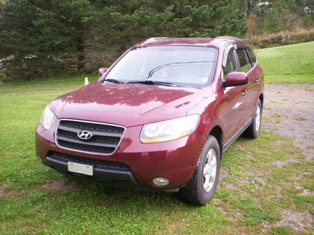 2008 Hyundai Santa Fe, Need Rack Replaced, 96,331 Kms, dovoz Kanada — foto 2 z 5