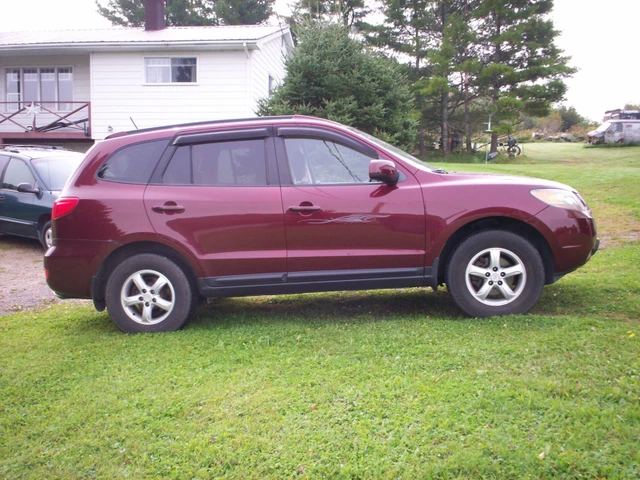 2008 Hyundai Santa Fe, Need Rack Replaced, 96,331 Kms, dovoz Kanada — foto 4 z 5