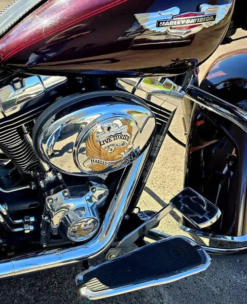2005 Harley-Davidson Softail, červená, 91 210 km, dovoz Kanada — foto 2 z 4