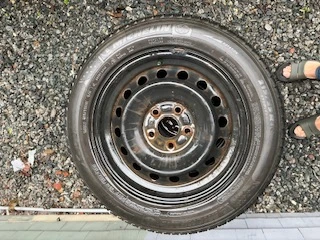 4 Winter tires mounted on steel wheels, dovoz Kanada — foto 2 z 5