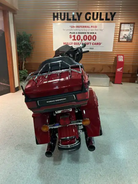 2011 Harley-Davidson Unspecified, červená, 47 268 km, dovoz Kanada — foto 4 z 4