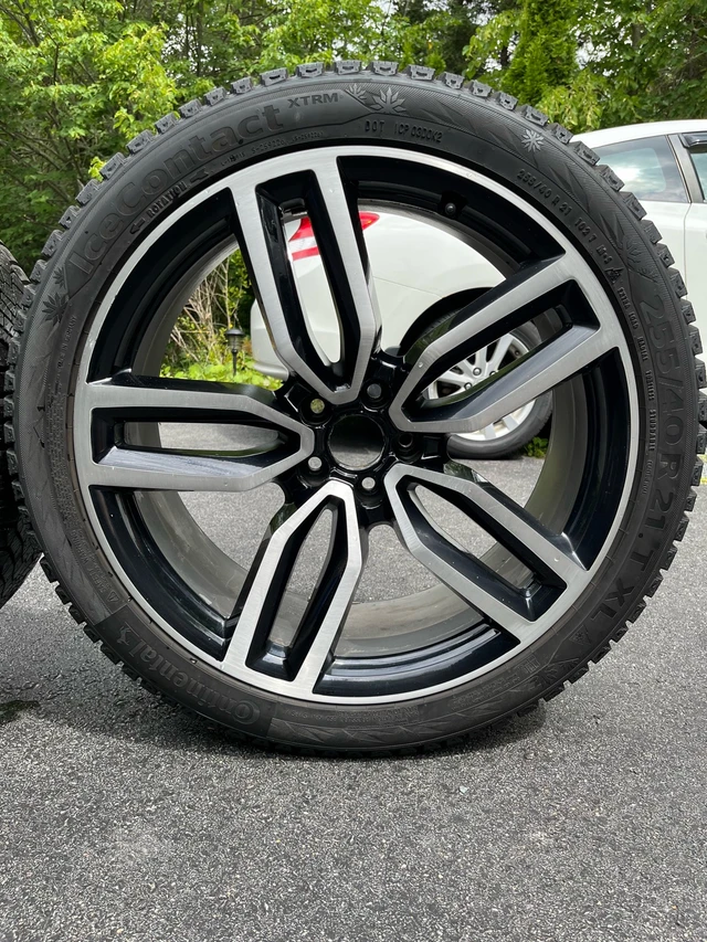 Wheels and Snow Tires For Sale, dovoz Kanada — foto 2 z 5