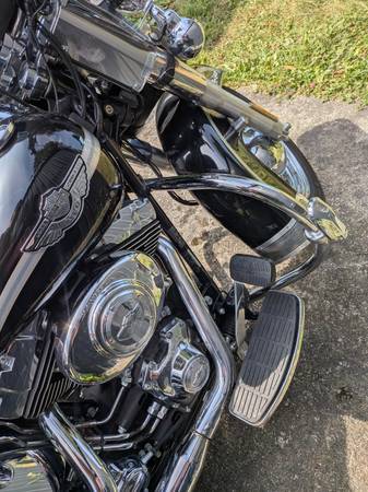 2003 Harley-Davidson, bílá, dovoz Kanada — foto 3 z 7