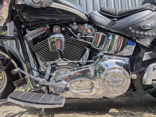 2003 Harley-Davidson, bílá, dovoz Kanada — foto 4 z 7