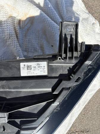 FORD ESCAPE 2023-2025 RIGHT LED HEADLIGHT, dovoz USA — foto 3 z 7