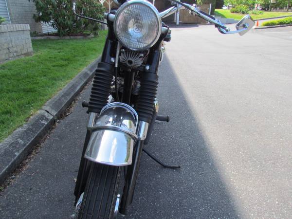 Triumph, dovoz Kanada — foto 4 z 7