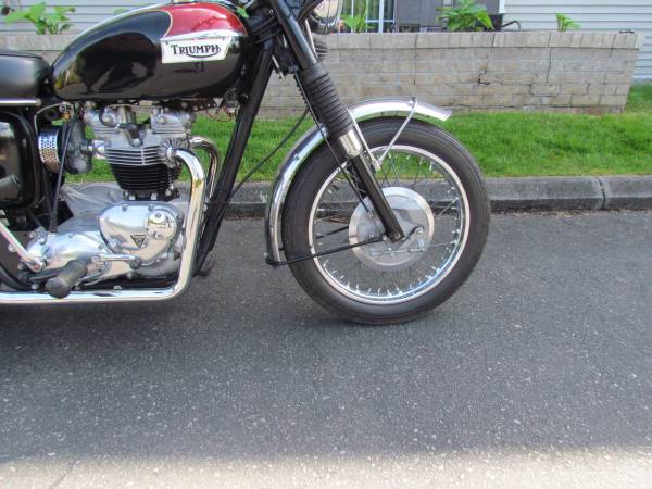 Triumph, dovoz Kanada — foto 7 z 7