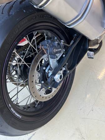 2015 KTM, dovoz Kanada — foto 6 z 10