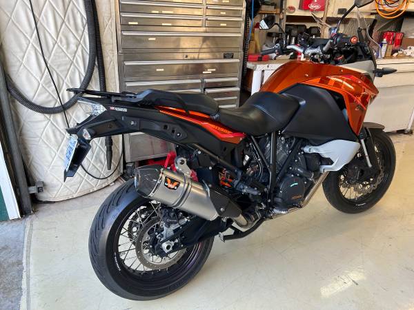 2015 KTM, dovoz Kanada — foto 9 z 10