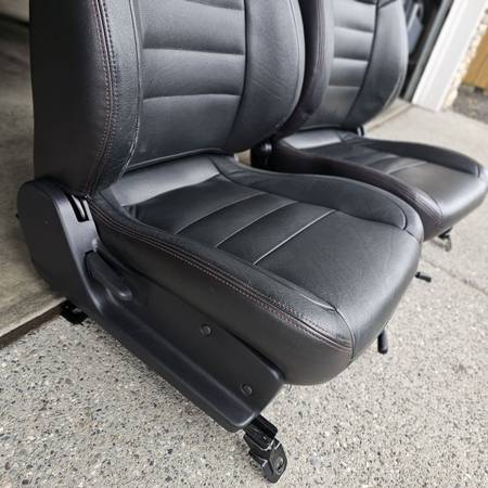 2001 Impreza 2.5RS OE leather seats. Extremely rare!, dovoz USA — foto 2 z 6