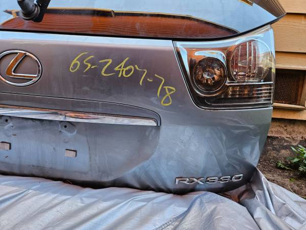 OE Lexus RX330 RX350 RX400h Liftgate Tailgate Hatch 2004-2007, dovoz USA — foto 3 z 5