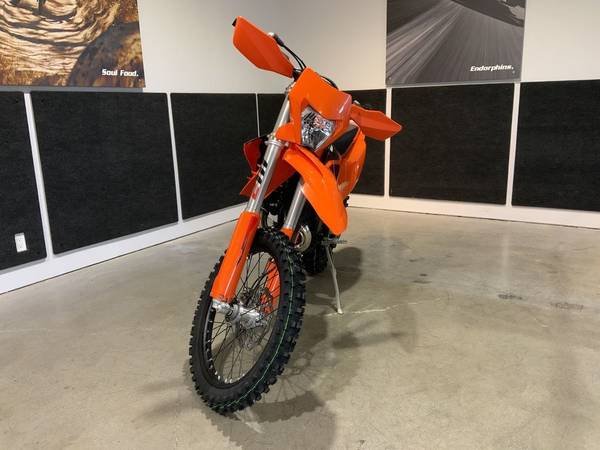 2026 KTM, dovoz Kanada — foto 2 z 7
