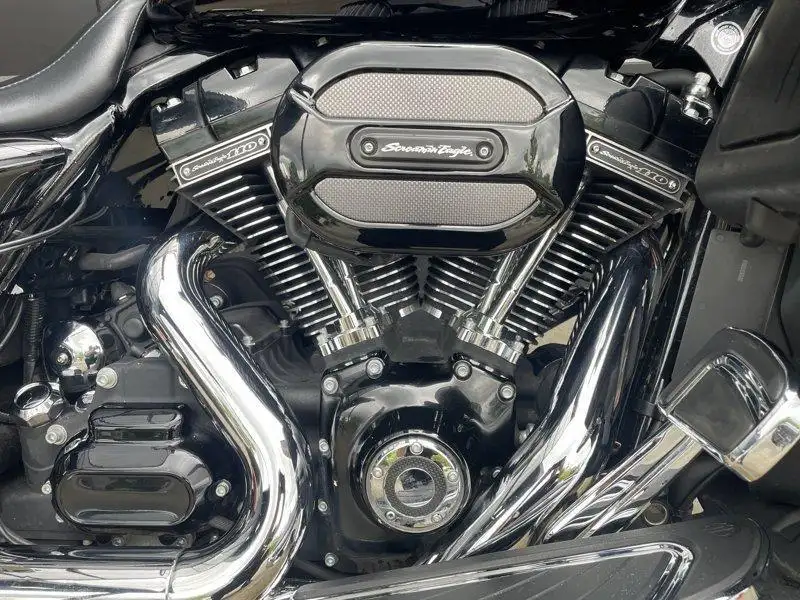 2015 Harley-Davidson Unspecified, černá, dovoz Kanada — foto 4 z 12