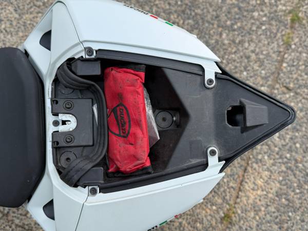 2015 Ducati, dovoz Kanada — foto 12 z 12