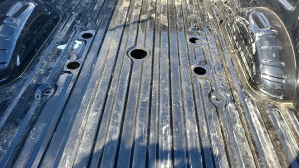 17-22 Ford F350 8' Bed Box Dually w/h 5th Wheel Holes&Tail Gate OE, dovoz USA — foto 6 z 6