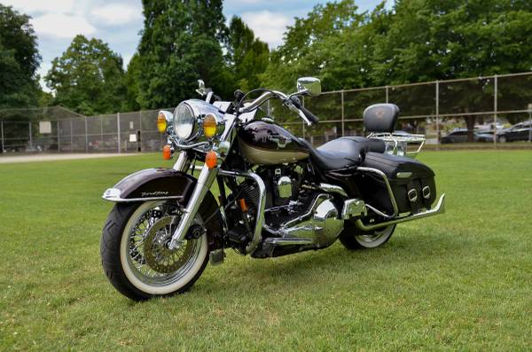 1998 Harley-Davidson, dovoz Kanada — foto 2 z 7