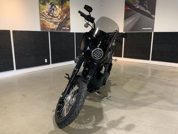 2017 Harley-Davidson, dovoz Kanada — foto 2 z 7