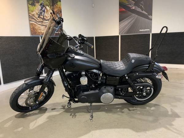 2017 Harley-Davidson, dovoz Kanada — foto 3 z 7