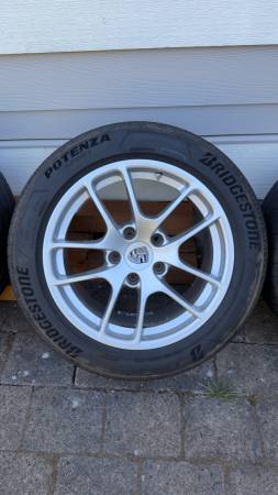 Porsche 981 Boxster/Cayman OEM 18" Wheel & Tire Set – TPMS – $1,100 OB, dovoz USA — foto 2 z 4