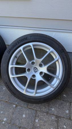 Porsche 981 Boxster/Cayman OEM 18" Wheel & Tire Set – TPMS – $1,100 OB, dovoz USA — foto 4 z 4