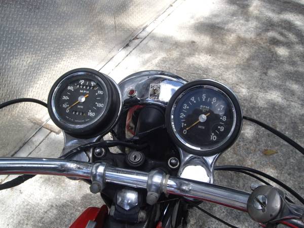 Classic BSA Lightning, dovoz Kanada — foto 3 z 3