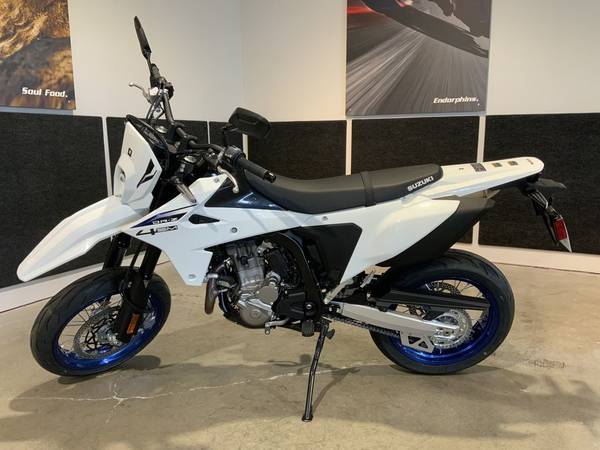 2025 Suzuki, dovoz Kanada — foto 3 z 6