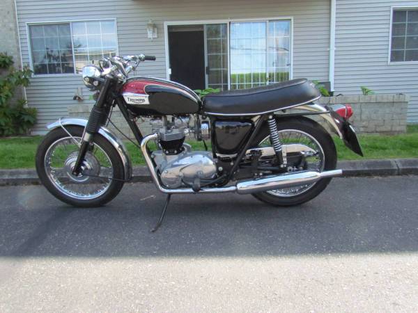 Triumph, dovoz Kanada — foto 2 z 5
