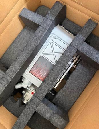 2025 Raptor R supercharger, 500 miles, dovoz USA — foto 2 z 4