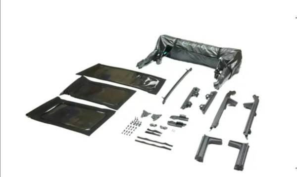 Jeep JL 4 door Premium Soft Top Kit - black - Mopar, černá, dovoz USA — foto 2 z 2