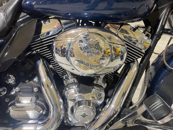 2012 Harley-Davidson, dovoz USA — foto 10 z 12