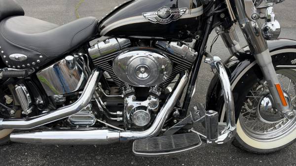 2003 Harley-Davidson, dovoz USA — foto 8 z 9