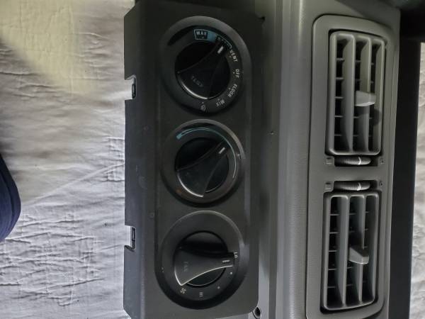 1987 to 1993 Ford Mustang GT complete dash, dovoz USA — foto 2 z 12