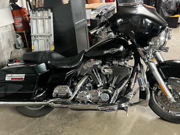 2007 Harley-Davidson, dovoz USA — foto 2 z 8