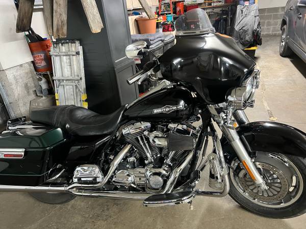 2007 Harley-Davidson, dovoz USA — foto 6 z 8