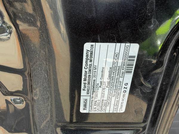Lincoln Navigator Original OE přední kapota Bonnet 2018-2024, dovoz USA — foto 6 z 8